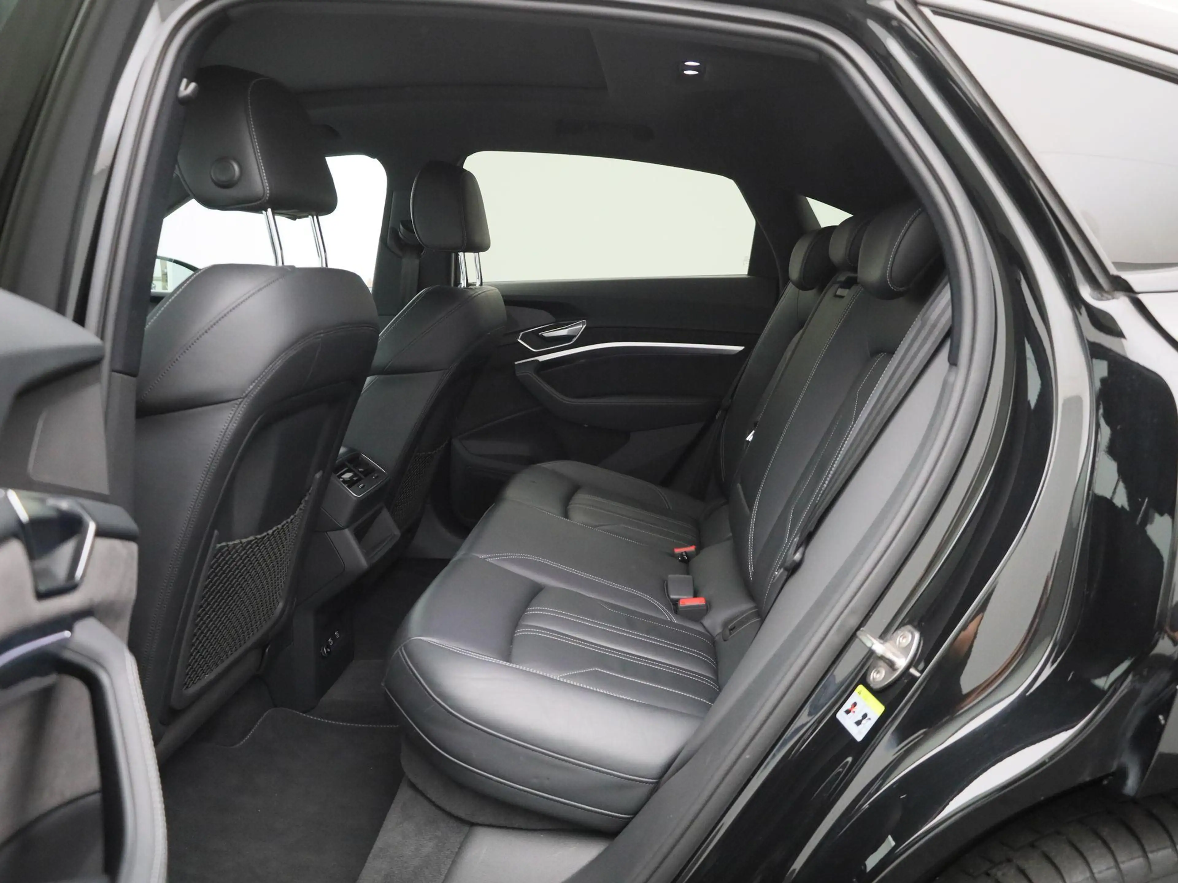 Audi e-tron Sportback 55 quattro S edition 95 kWh — photo 12