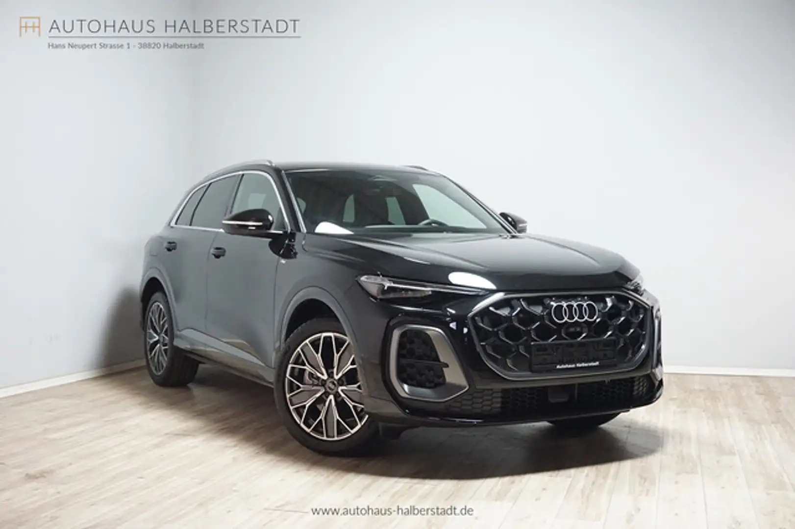 Audi Q5 quattro S-line/Matrix/20zoll/Tech-Plus/AHK Schwarz - 1