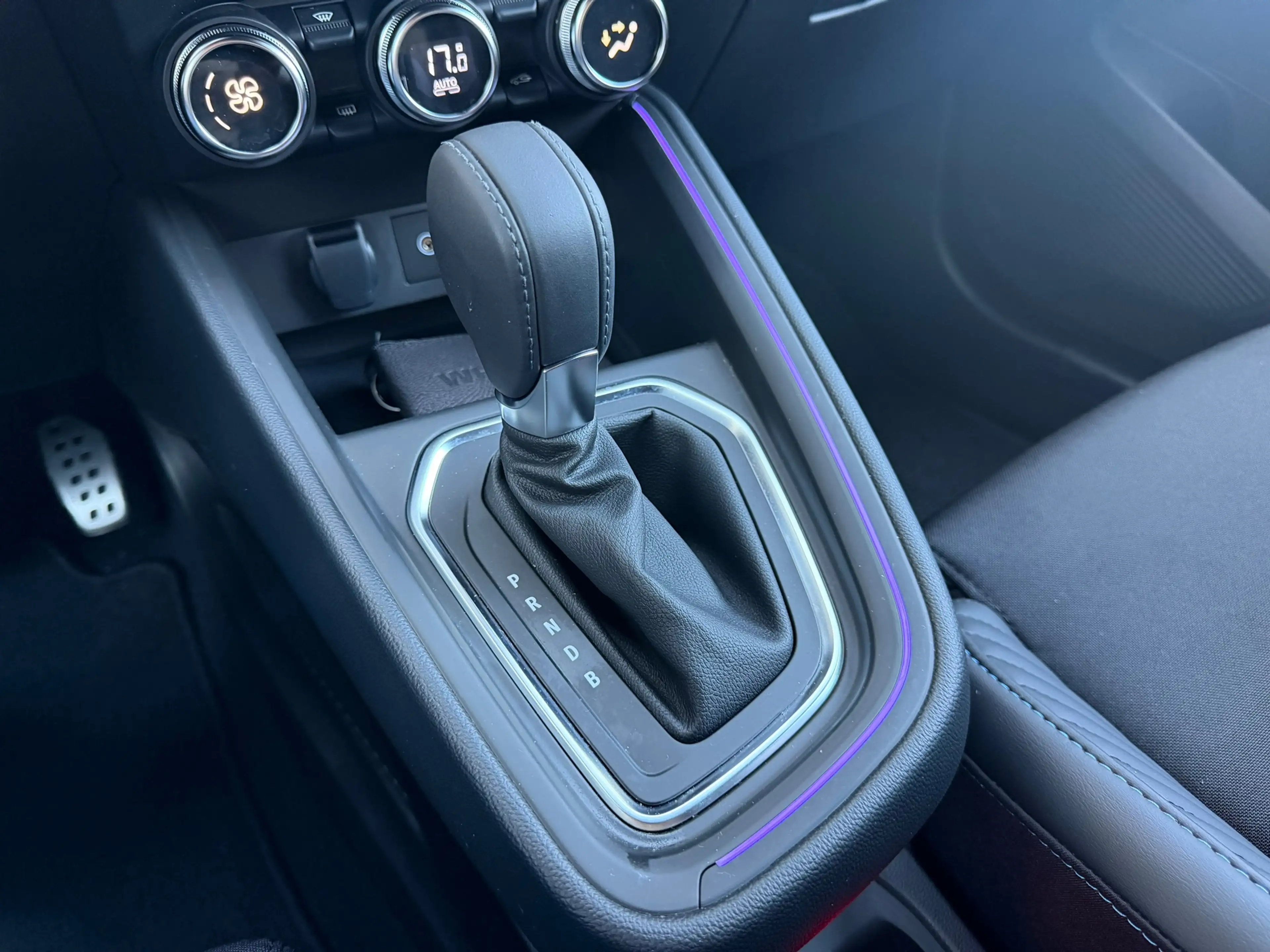 Renault Clio 1.6 E-Tech Full Hybrid 145 esprit Alpine, 4 seizoe — photo 16