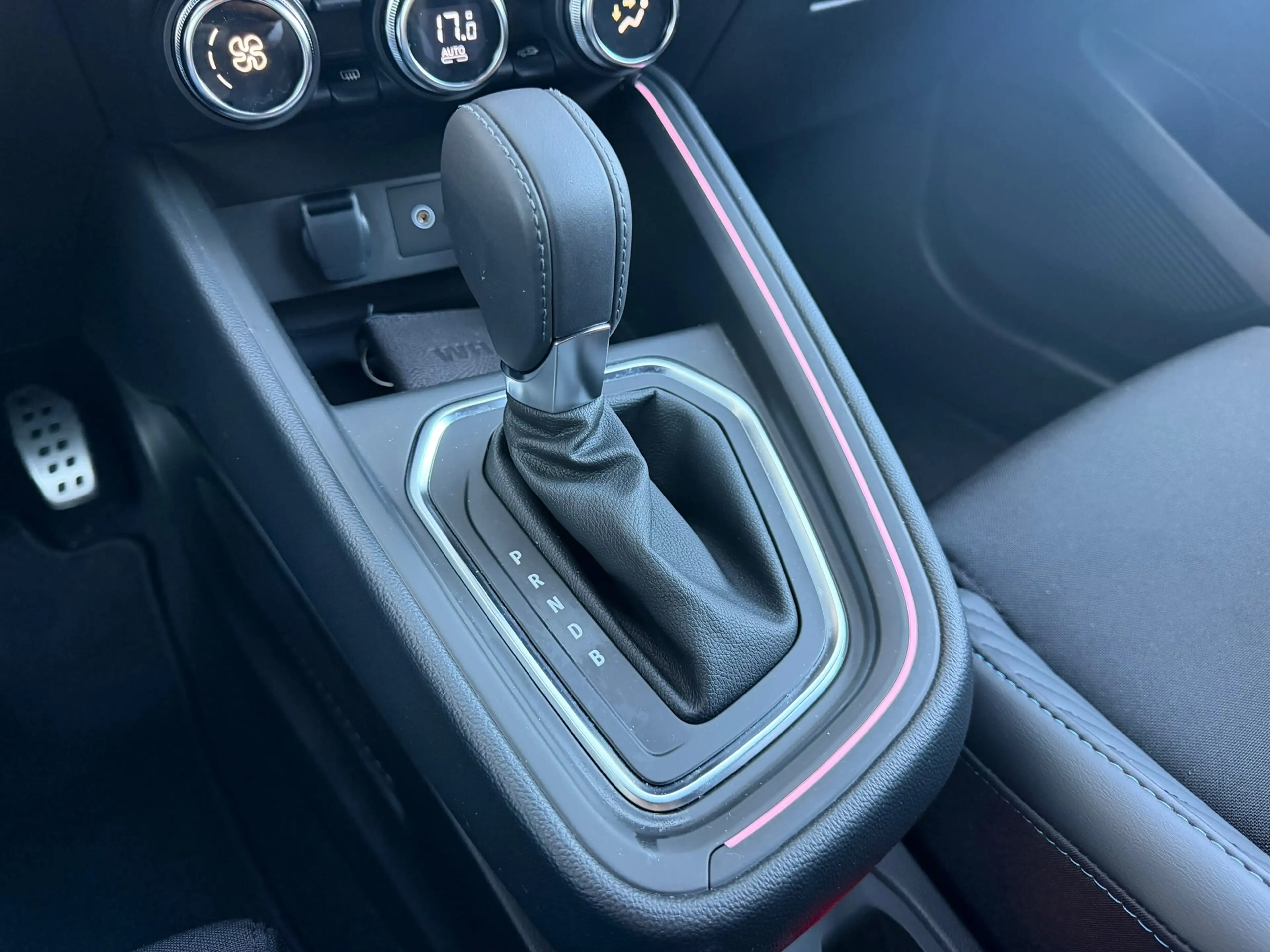 Renault Clio 1.6 E-Tech Full Hybrid 145 esprit Alpine, 4 seizoe — photo 14