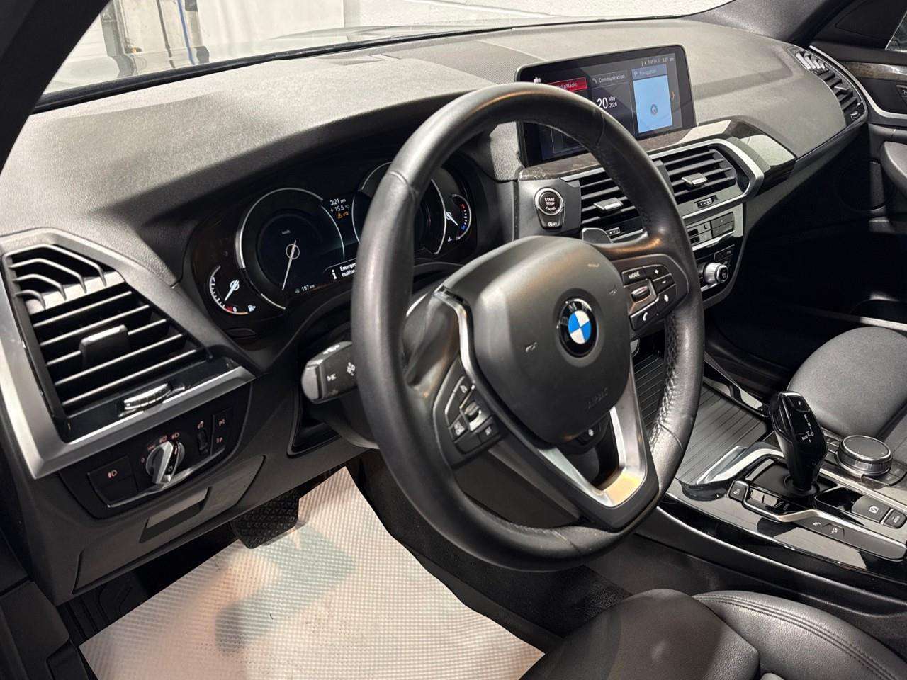 2019 BMW X3 Black Sapphire Metallic / Black upholstery Driving — снимка 1