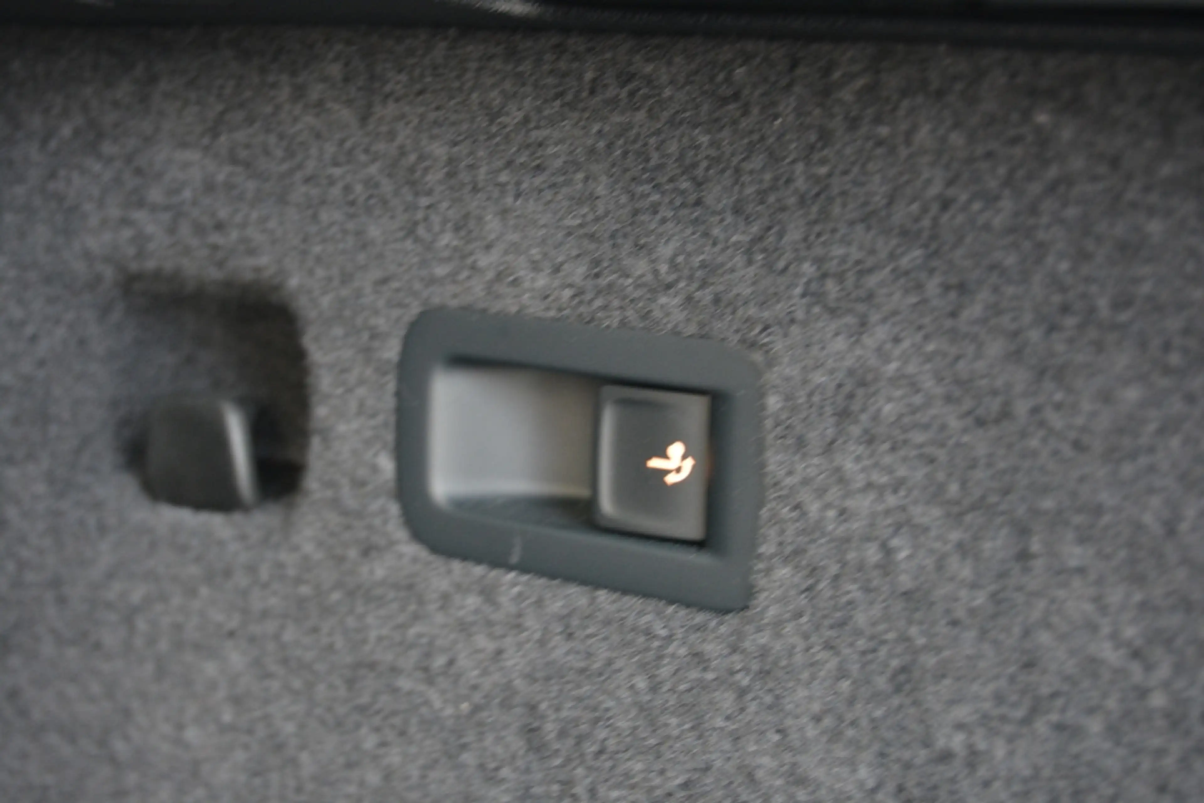 Volkswagen Tayron 1.5eTSI mHEV 150PK 7Plaats - GPS - 360° Camera -Trekhaak - M:2026 — photo 8