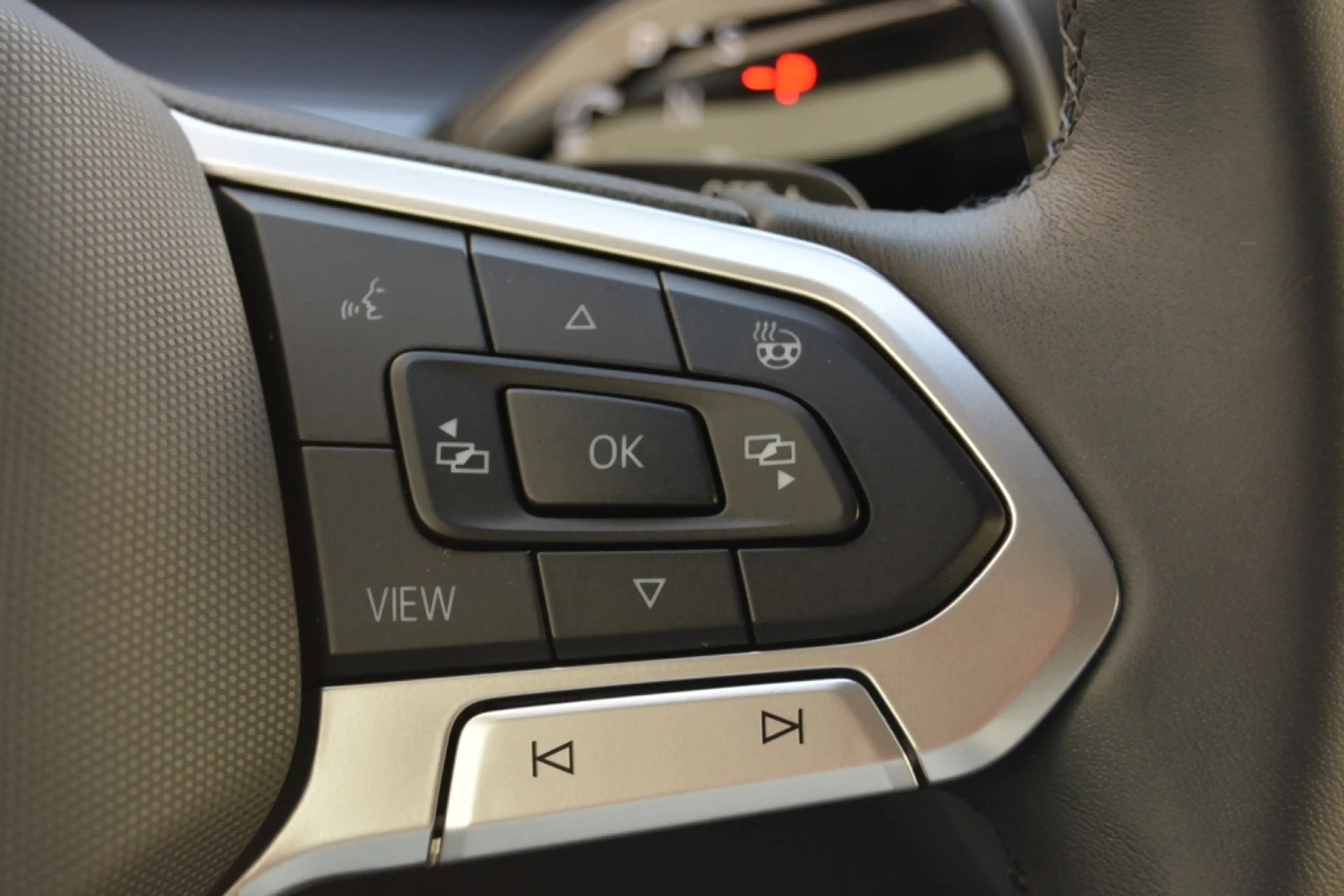 Volkswagen Tayron 1.5eTSI mHEV 150PK 7Plaats - GPS - 360° Camera -Trekhaak - M:2026 — photo 11