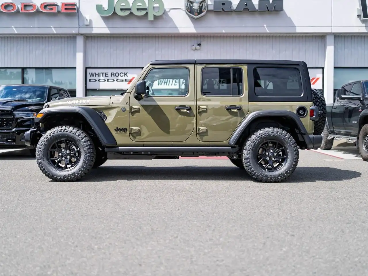 Jeep Wrangler снимка Jeep Wrangler