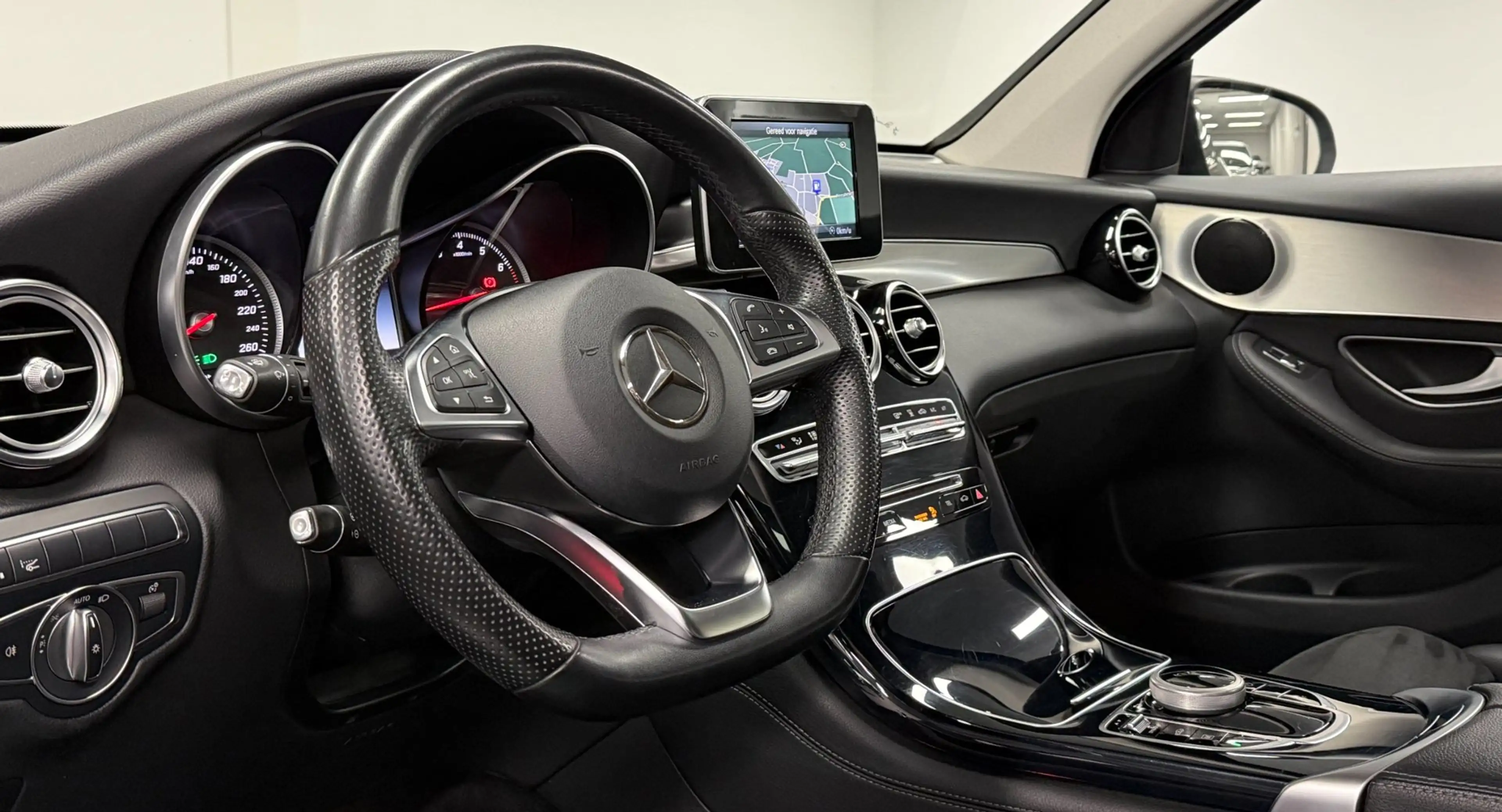 Mercedes-Benz GLC 250 4MATIC Prestige AMG*Panodak*Trekhaak*Luchtvering*N — photo 4