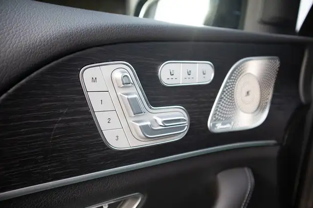 Mercedes-Benz GLE view 14