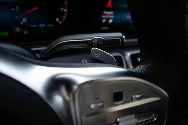 Mercedes-Benz GLE view 13