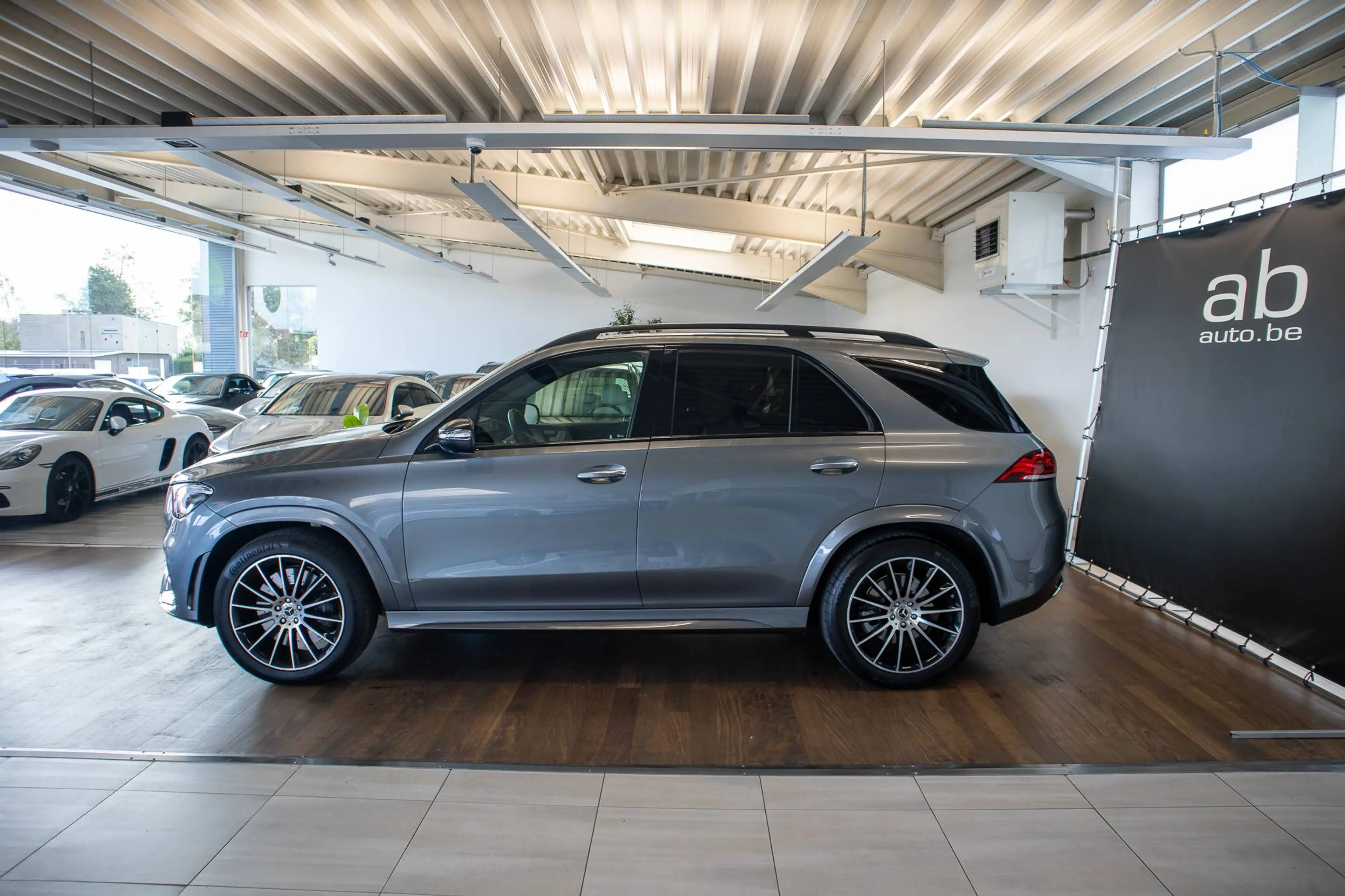 Mercedes-Benz GLE 450 4-MATIC, AMG, 360°, LICHTE VRACHT, BURMESTER, AIR MATIC — photo 6