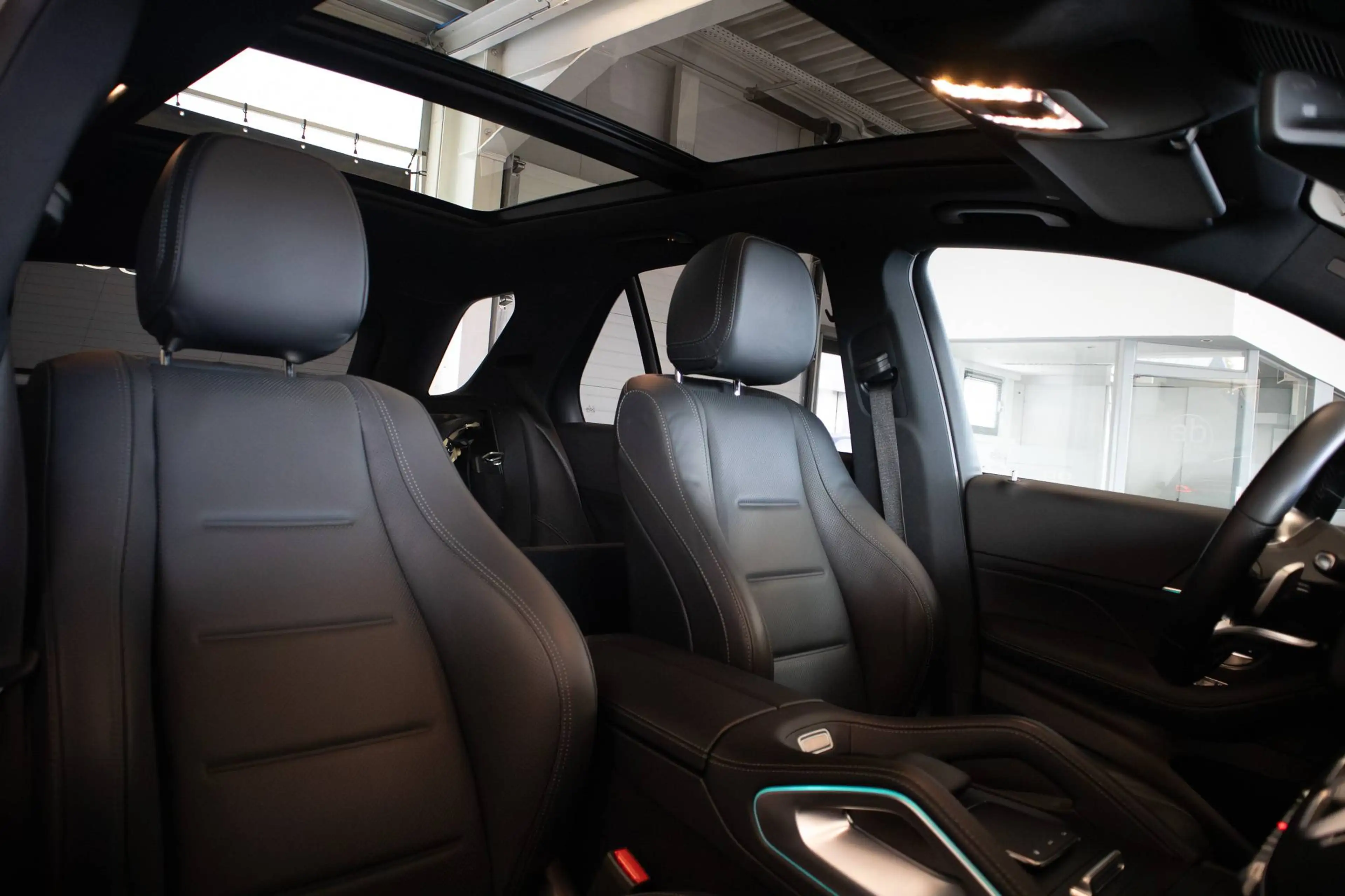 Mercedes-Benz GLE 450 4-MATIC, AMG, 360°, LICHTE VRACHT, BURMESTER, AIR MATIC — photo 9