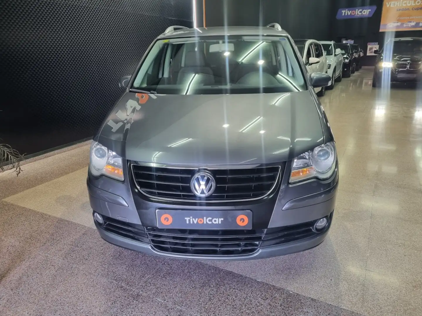 Volkswagen Touran 1.9TDI Edition 105 Grau - 2