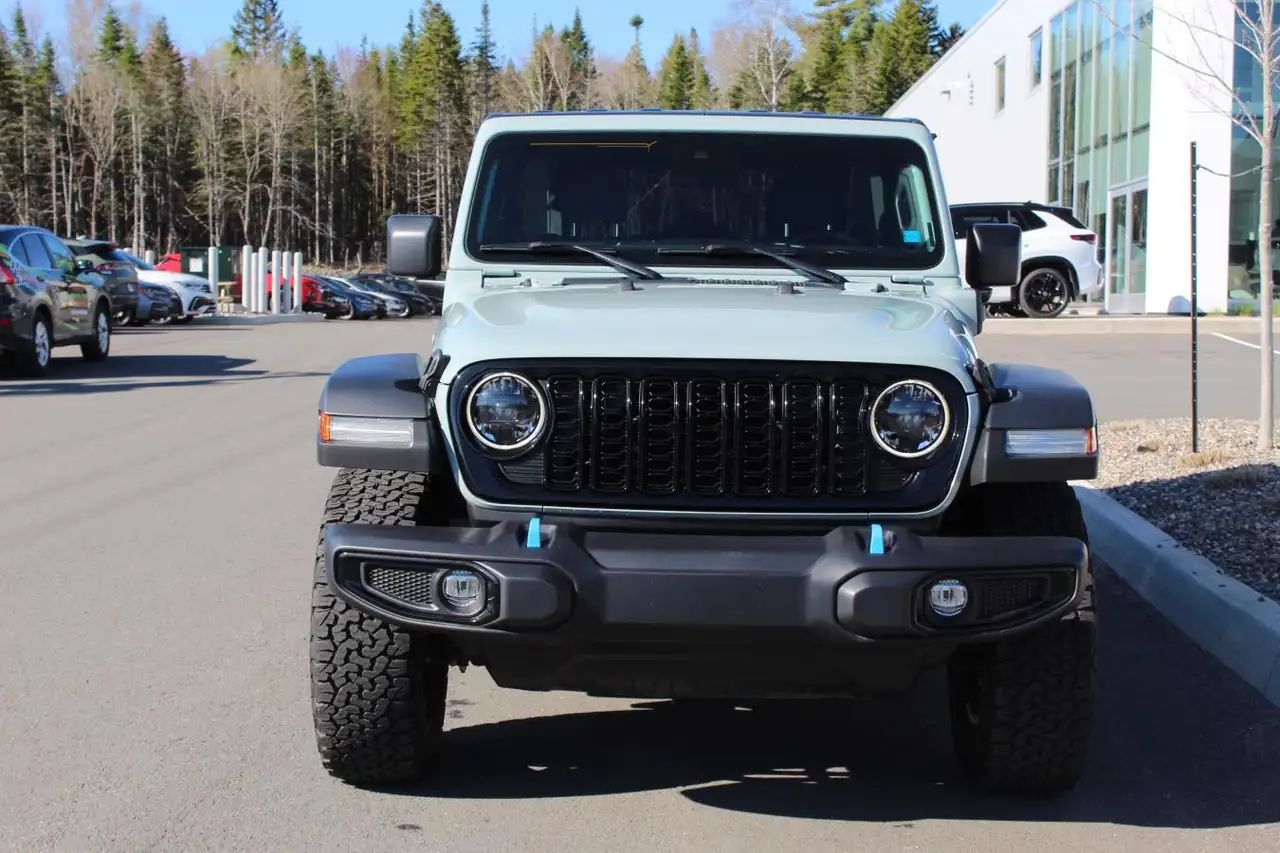 Jeep Wrangler снимка Jeep Wrangler