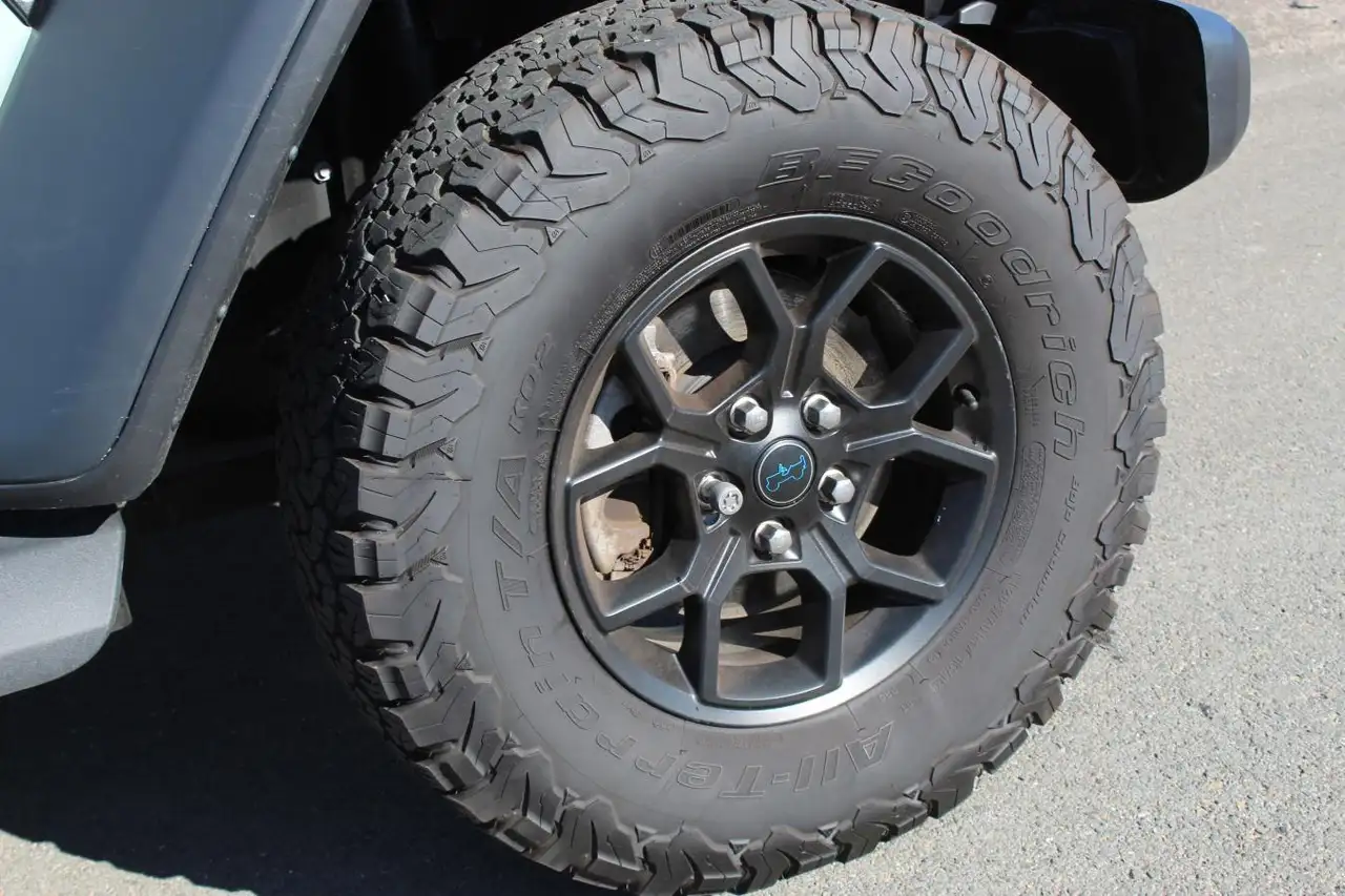 Jeep Wrangler снимка Jeep Wrangler