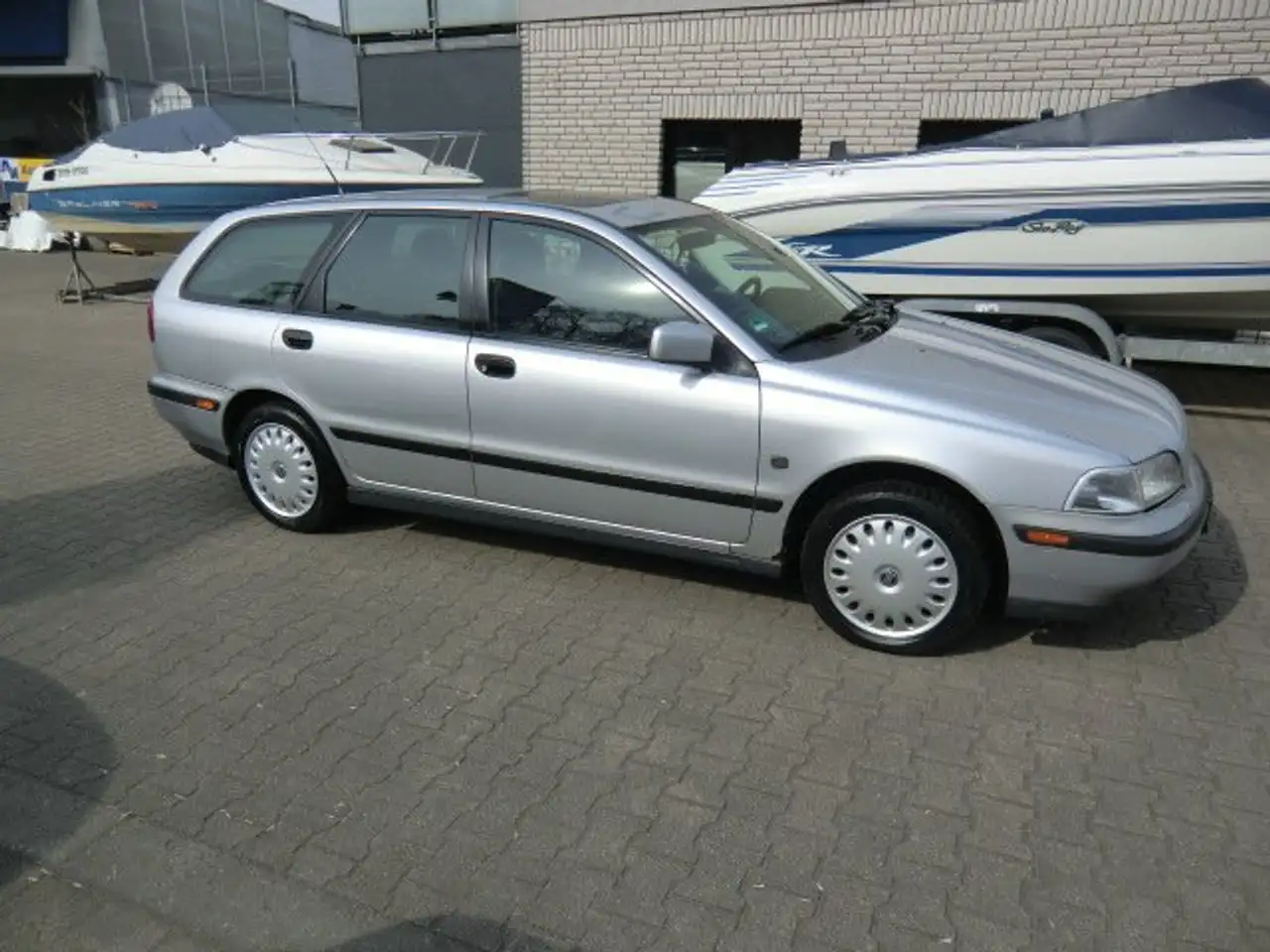 Volvo V40 1.8 aus 1. Hand - scheckheft Volvo, foto 2