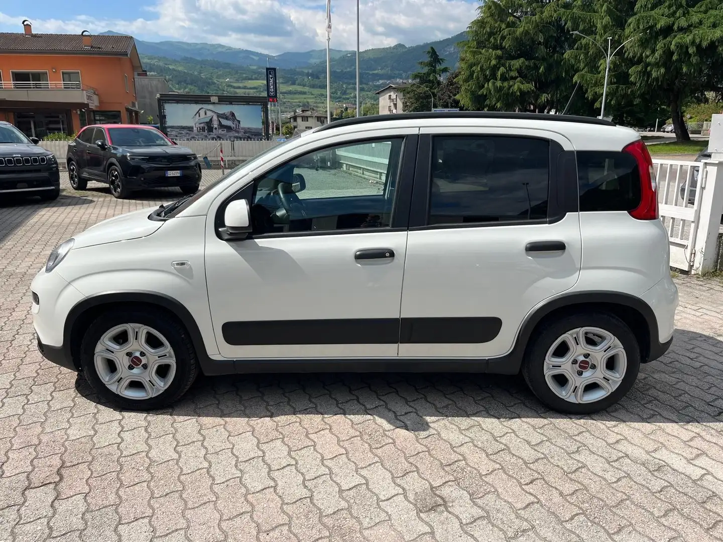 Fiat Panda 1.0 firefly hybrid City Life s Weiß - 2