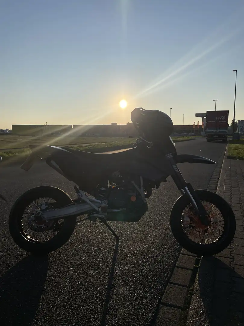 KTM 690 SMC - 2