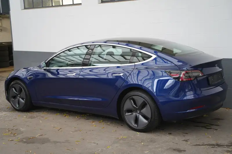 Annonce voiture d'occasion Tesla Model 3 - CARADIZE