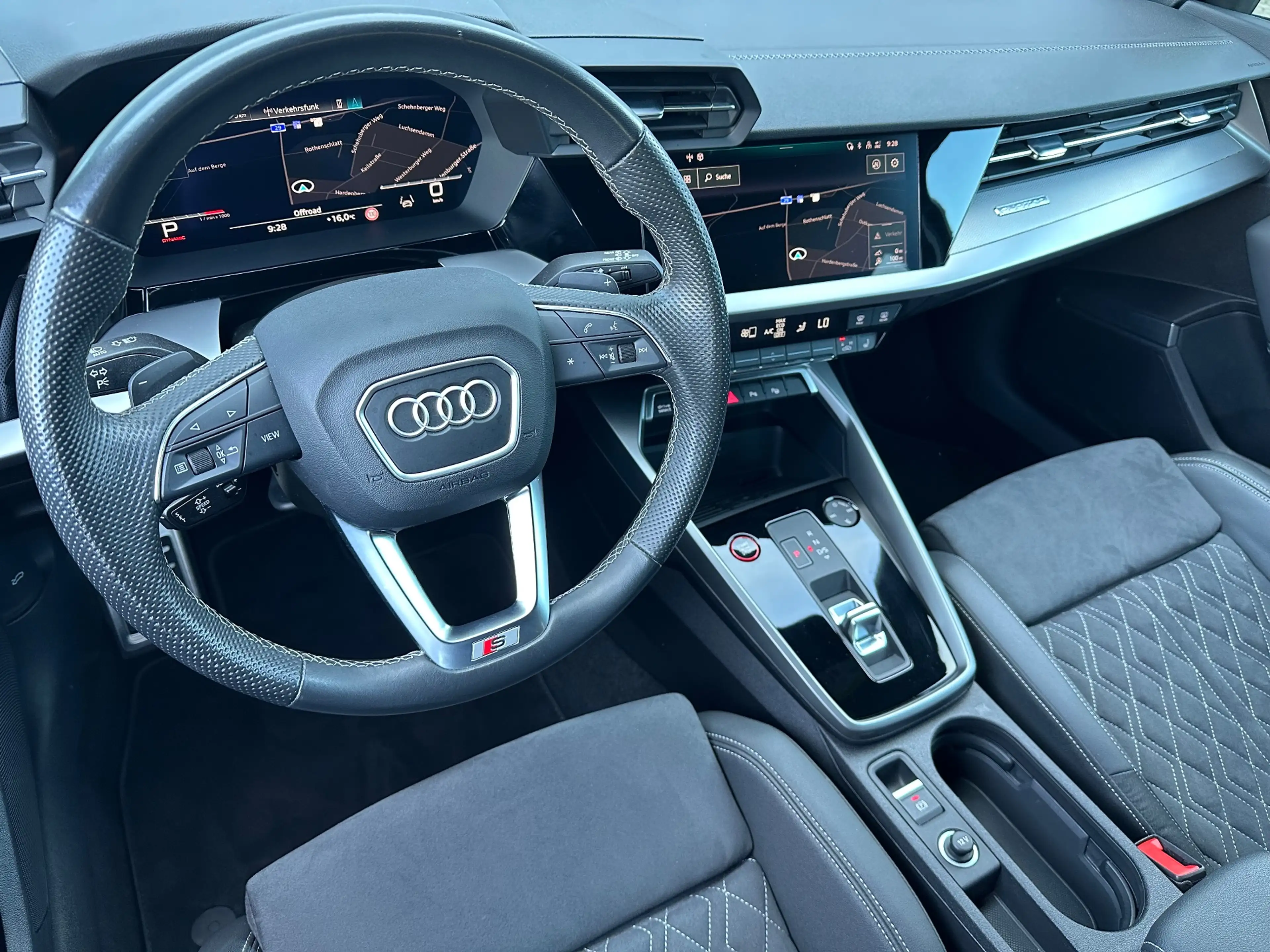 Audi S3 SpB 2.0 TFSI Quattro NAV+LED+HUD+ACC+19ZOLL+1HD — photo 12