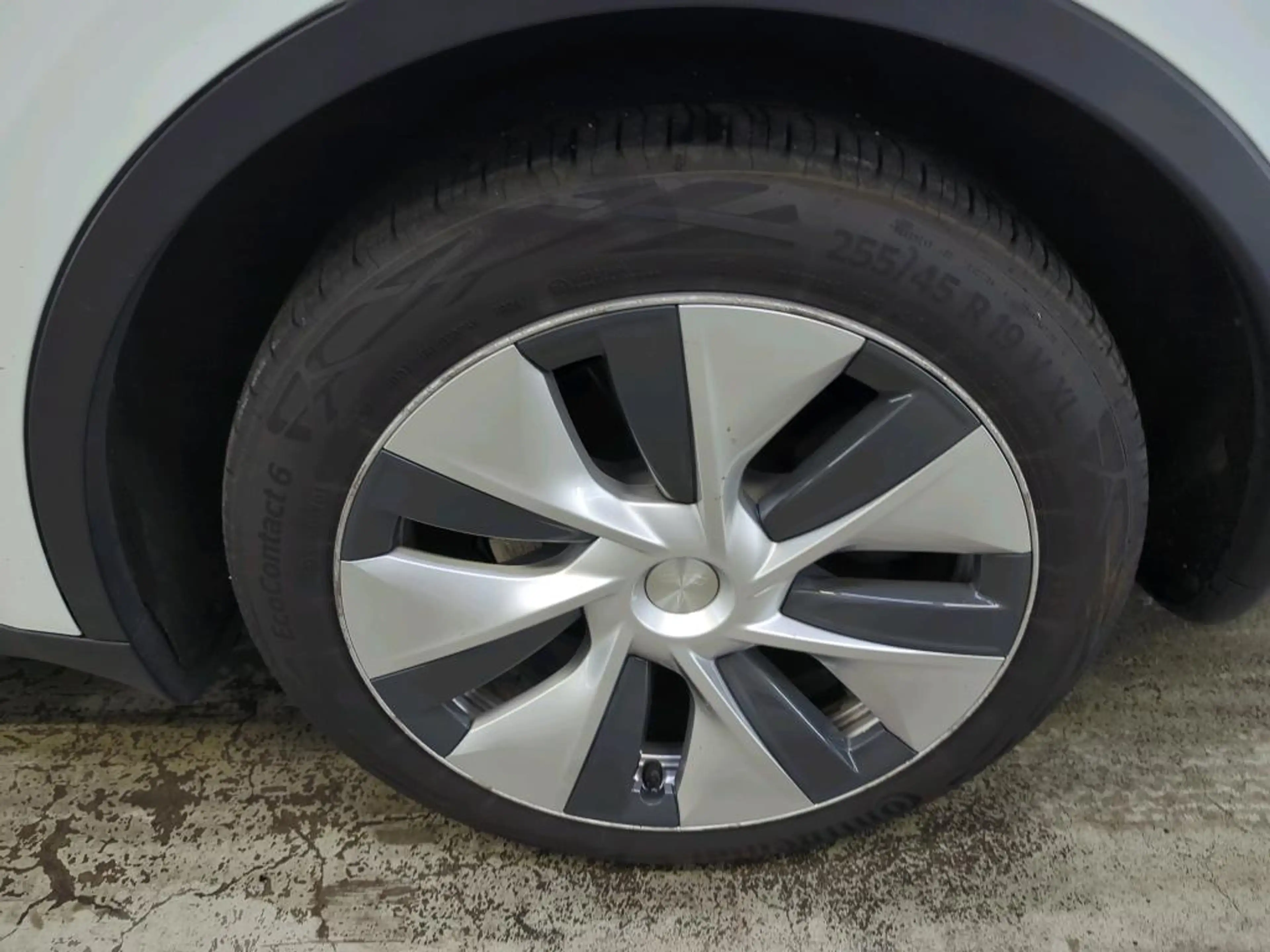 Tesla Model Y Standard RWD Plus 91% SoH [ TREKHAAK+LFP ACCU+AUTO — photo 15