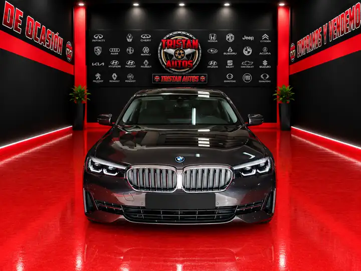 BMW Serie 5 M550i xDrive Aut. 2022