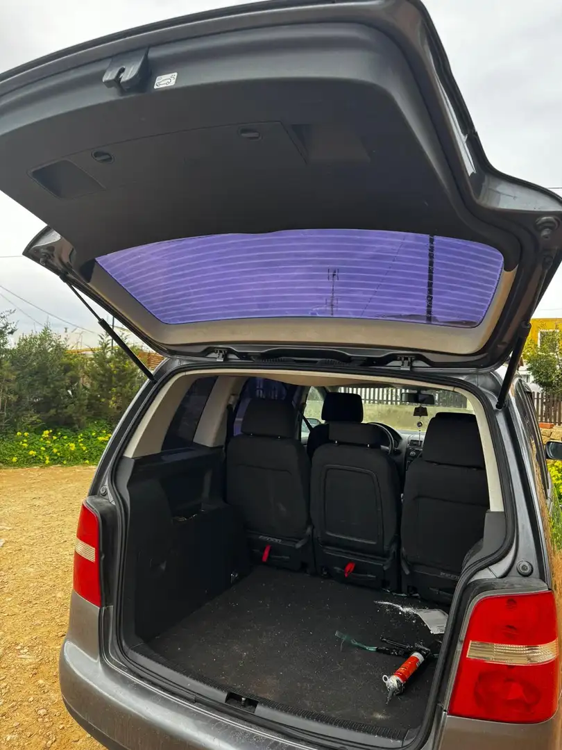Volkswagen Touran Touran 2.0TDI Highline Highline Gris - 1