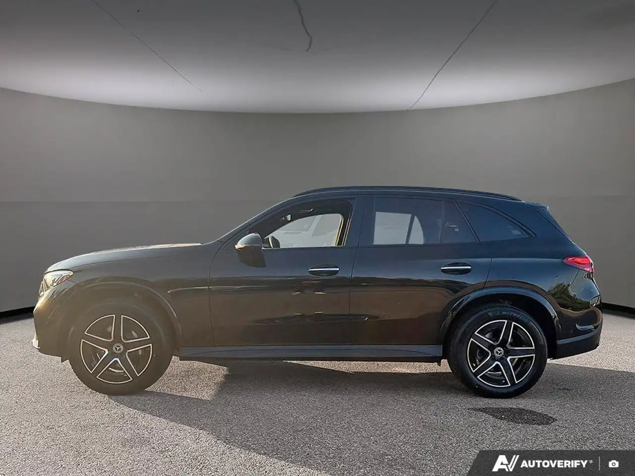 Mercedes-Benz GLC снимка Mercedes-Benz GLC