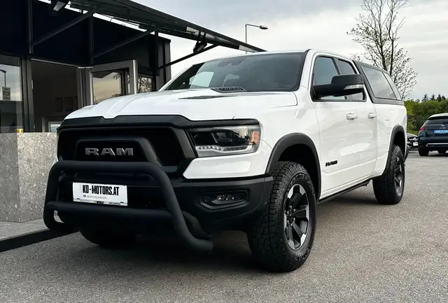 Dodge RAM 1500 Quad Cab Rebel *Hardtop*Trittbretter*