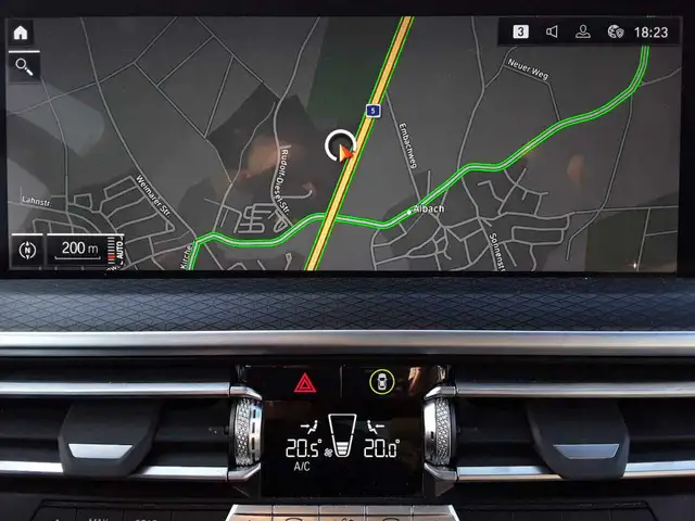 BMW X3 view 12