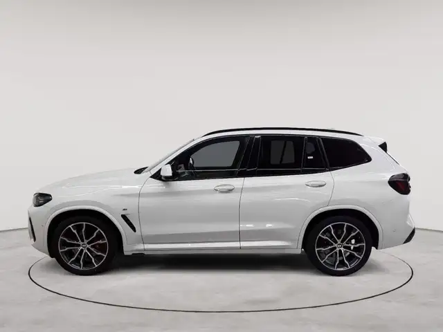 BMW X3 view 6