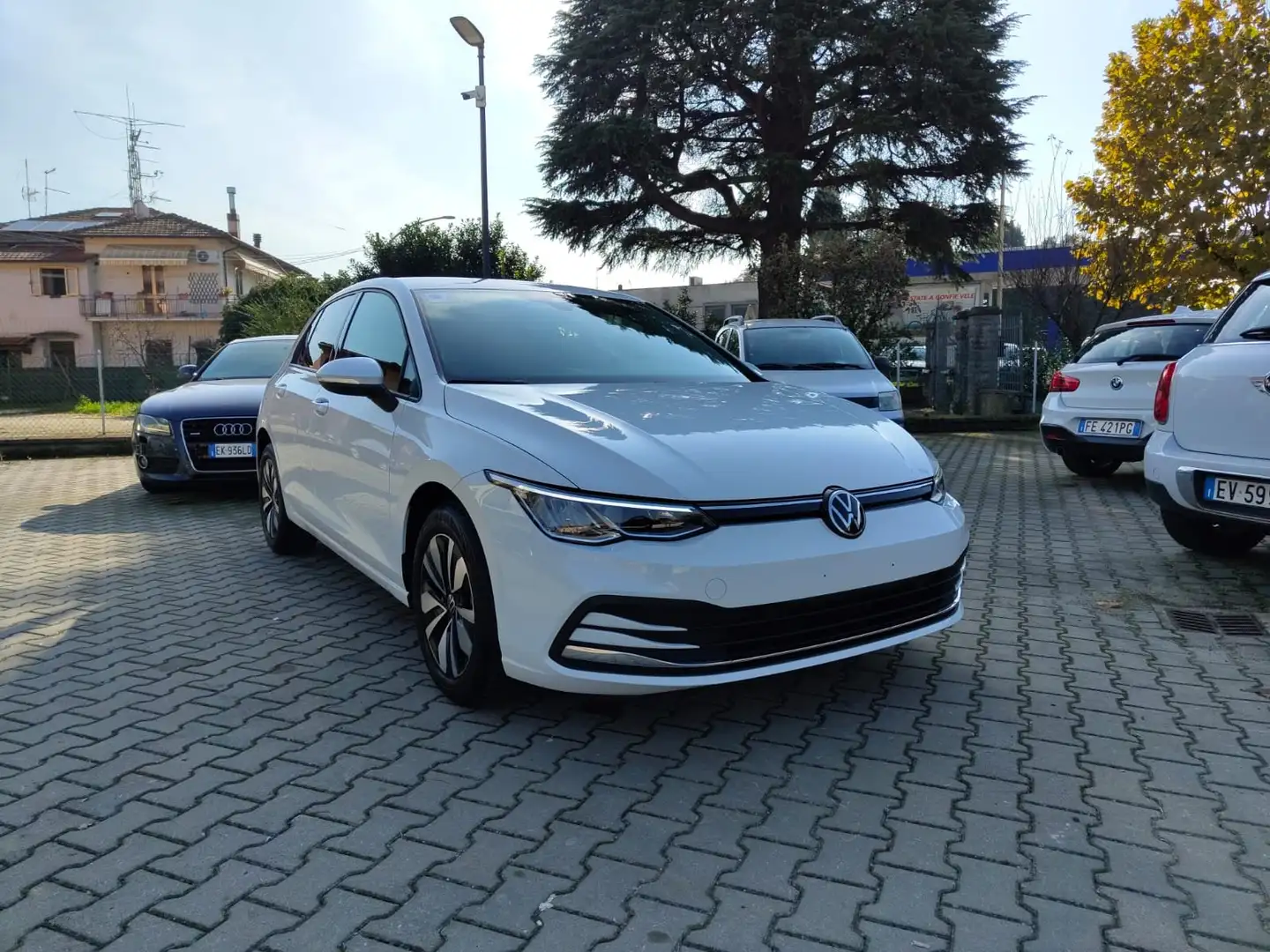Volkswagen Golf 2.0 TDI 116cv MOVE cambio manuale AZIENDALE Bianco - 1