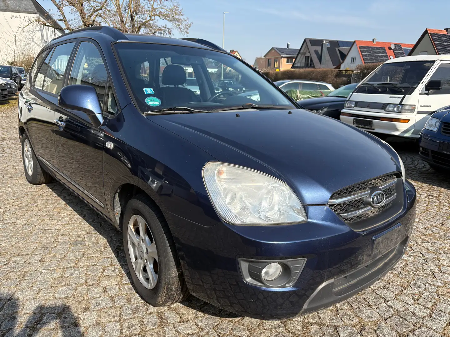 Kia Carens LX *Motor startet nicht! Blau - 1