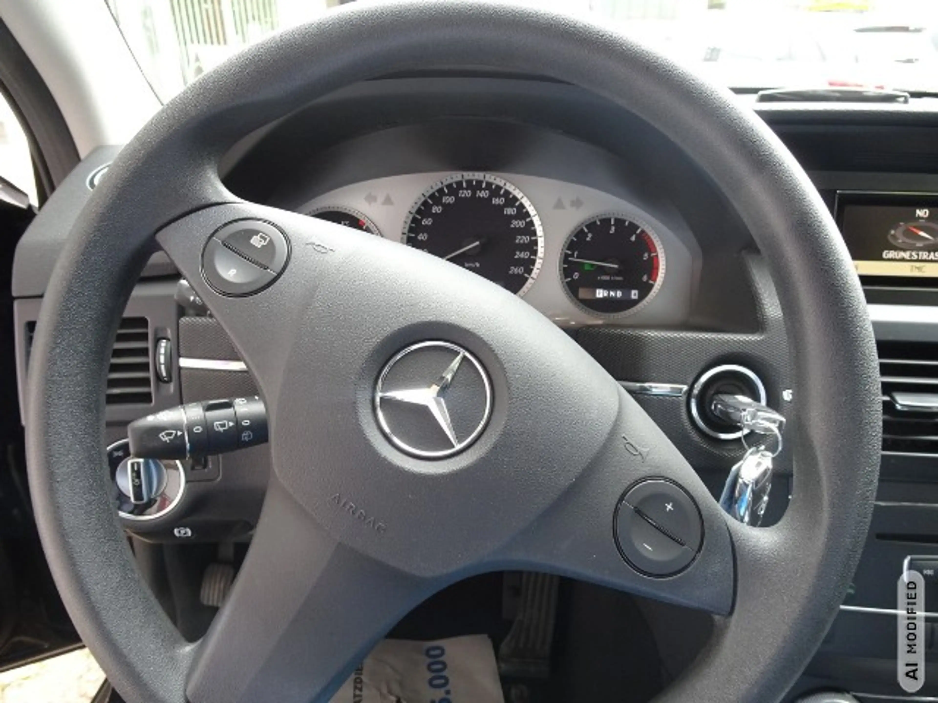 Mercedes-Benz GLK 220 CDI BE 4 MATIC*AUTOM*NAVI*PTS v+hi*SHZ*ALU*THERMA — photo 6