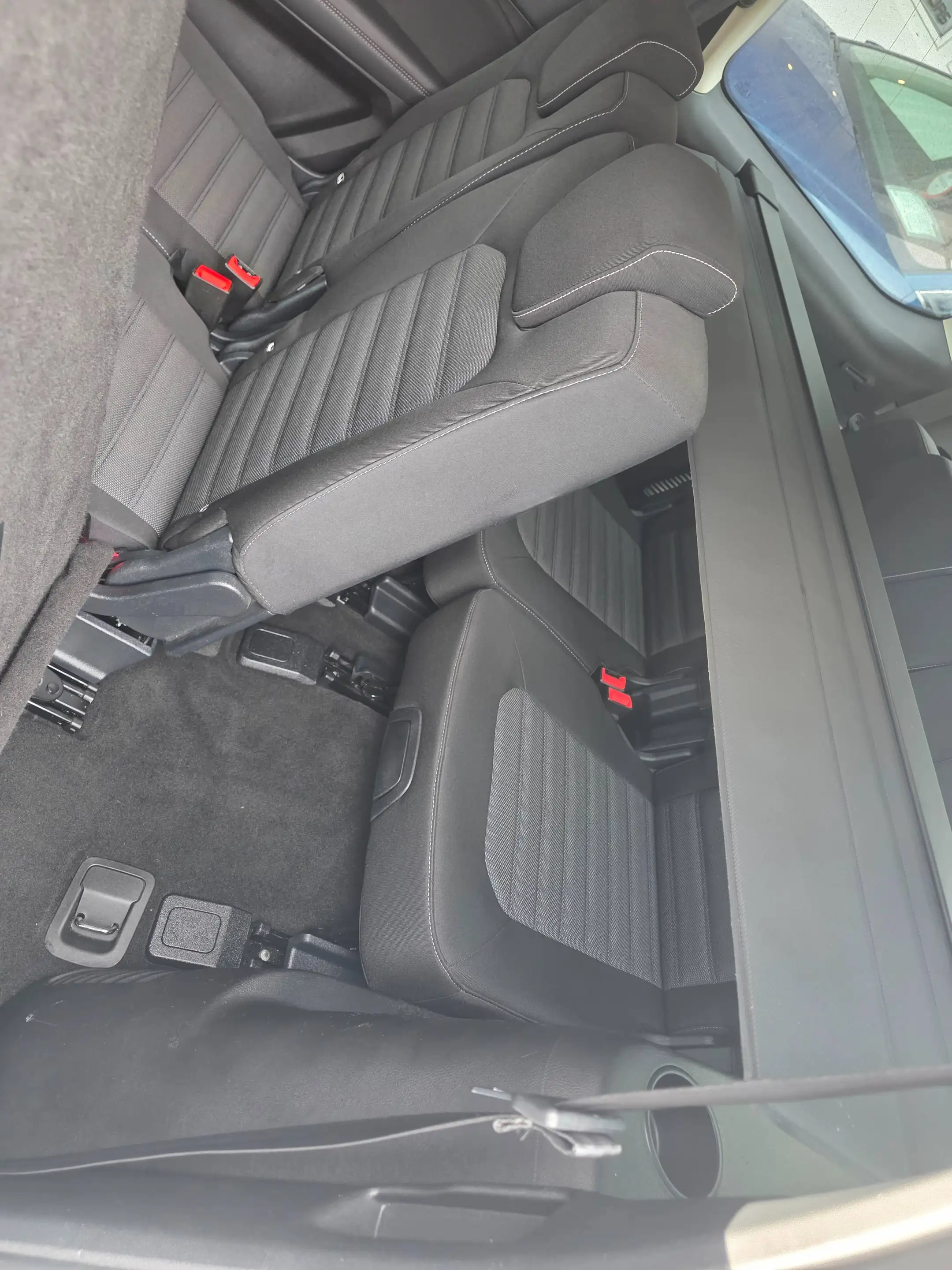 Ford Galaxy 2.0 EcoBlue Titanium Aut./7 Sitzer/AHK/Virt/RFK/8fach/Top/ 1J.Garantie — photo 15