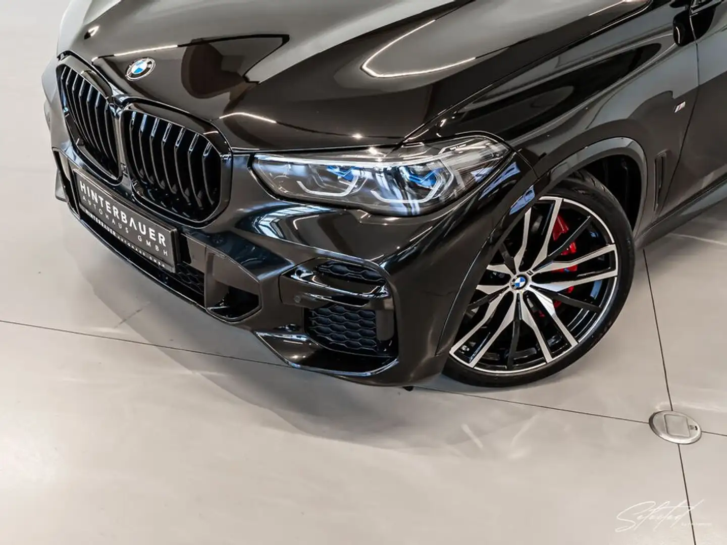 BMW X5 M 50i *ERSTBESITZ*LUFT*FOND-ENTERTAIN*PANO*LASER Schwarz - 2