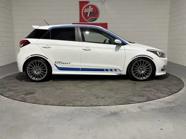 Hyundai I20 view 5