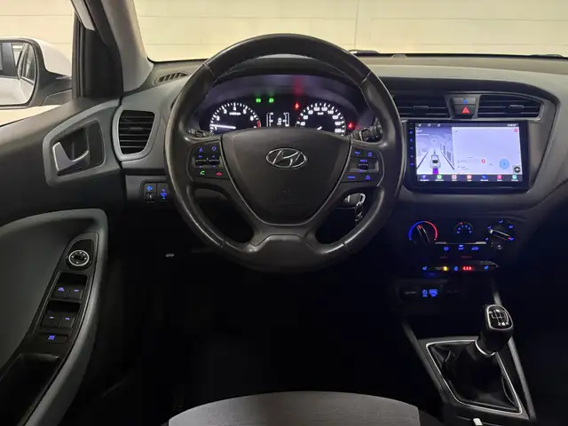 Hyundai I20 view 13