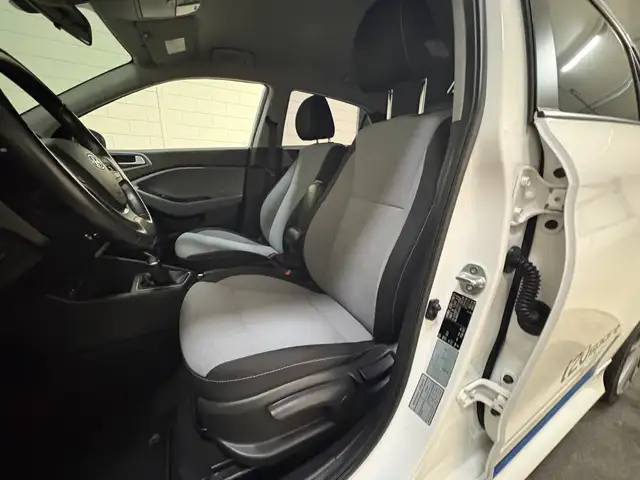 Hyundai I20 view 14