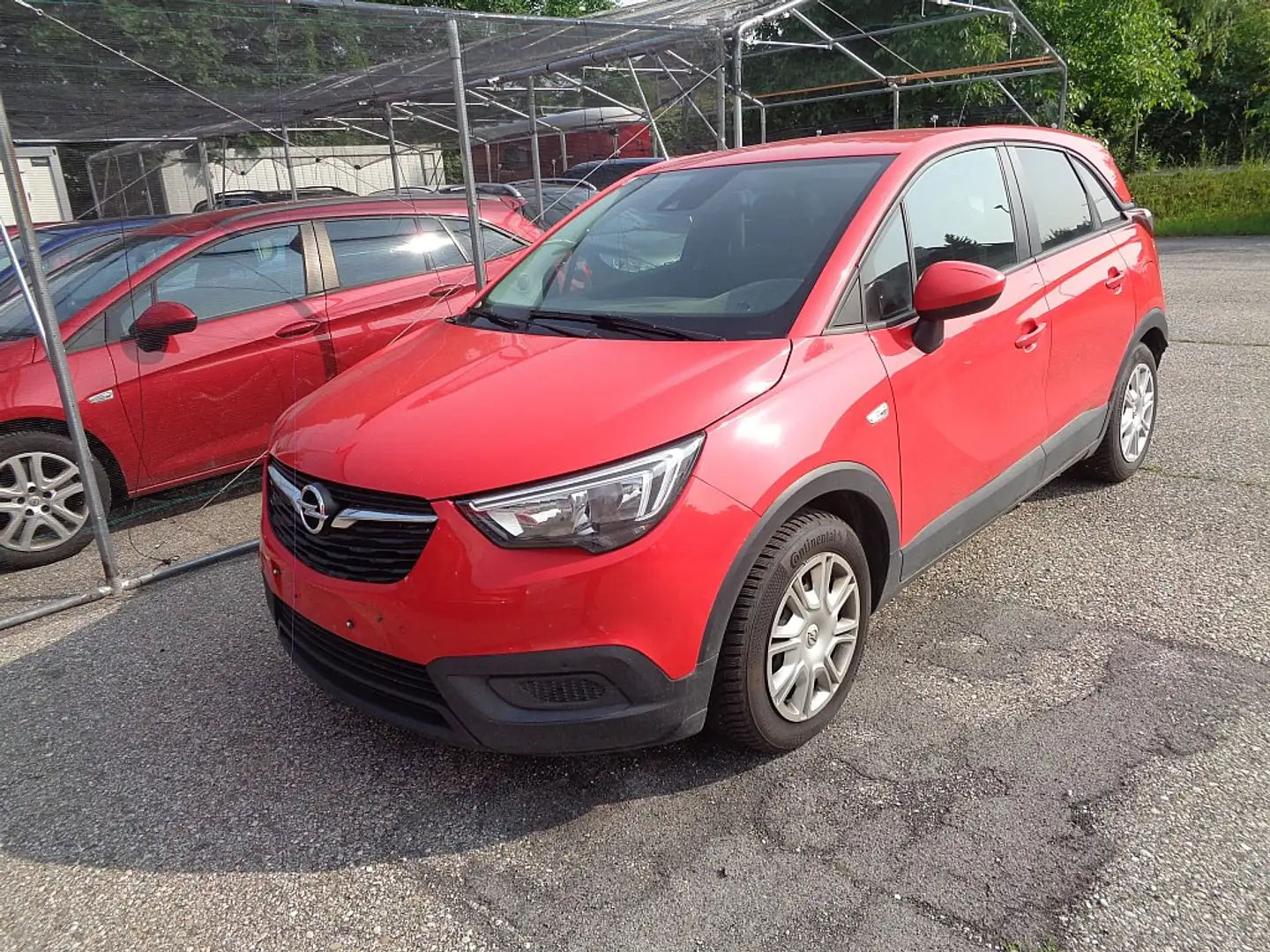 Opel Crossland X 1,2 Edition Rood - 1