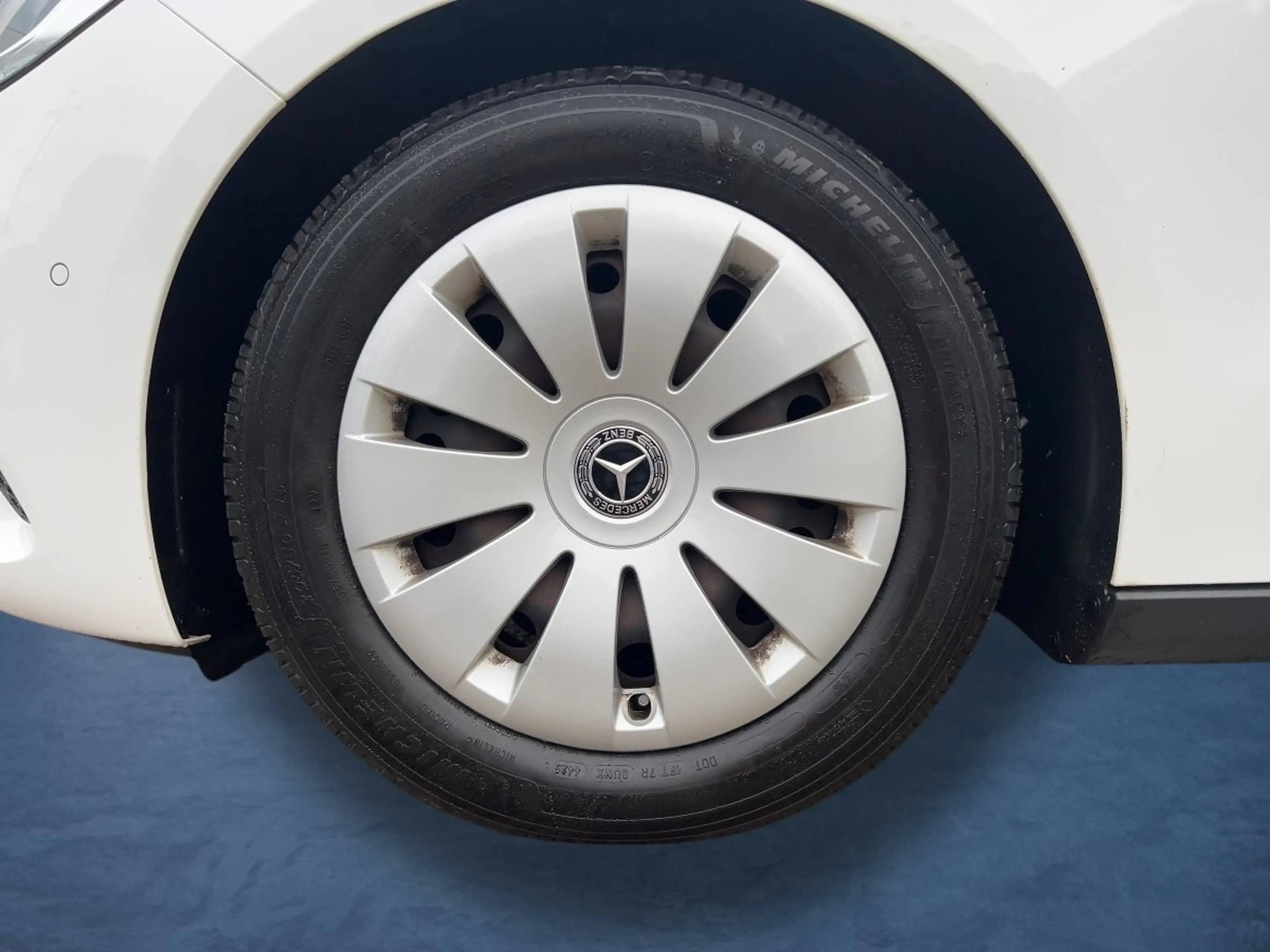 Mercedes-Benz B 180 B 180 Automatik — photo 18