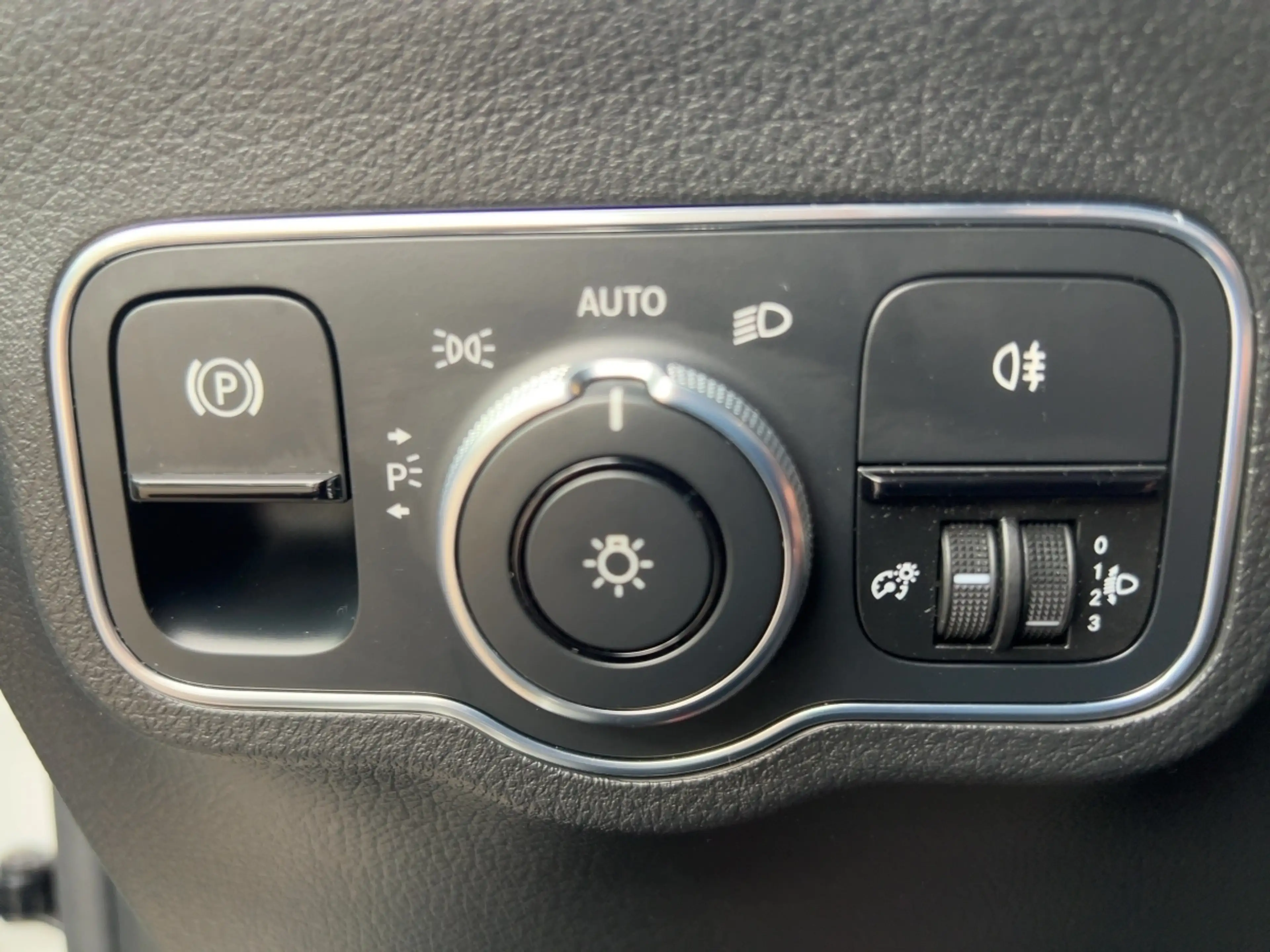 Mercedes-Benz B 180 B 180 Automatik — photo 16