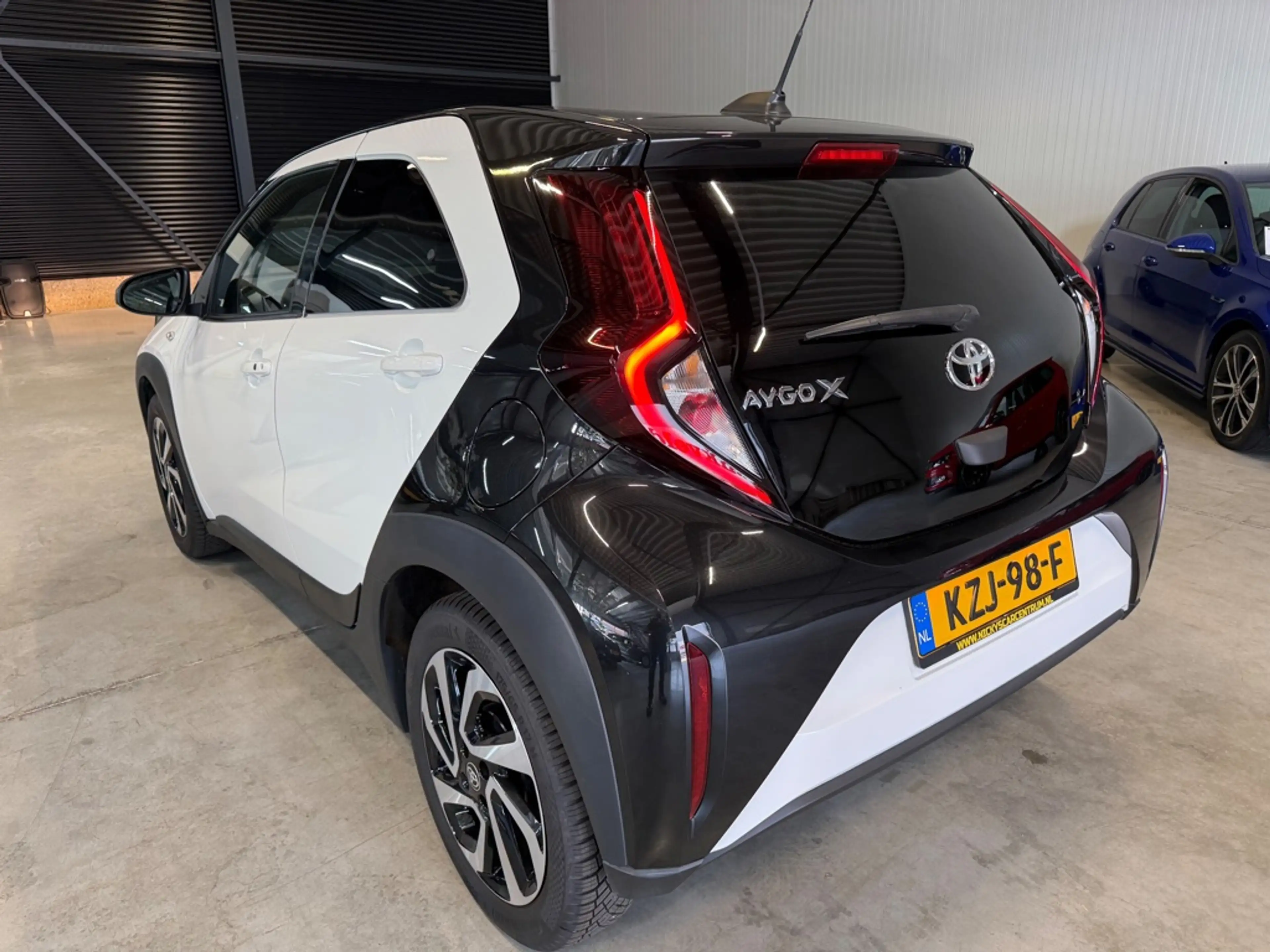 Toyota Aygo X 1.0 VVT-i S-CVT Pulse automaat — photo 3
