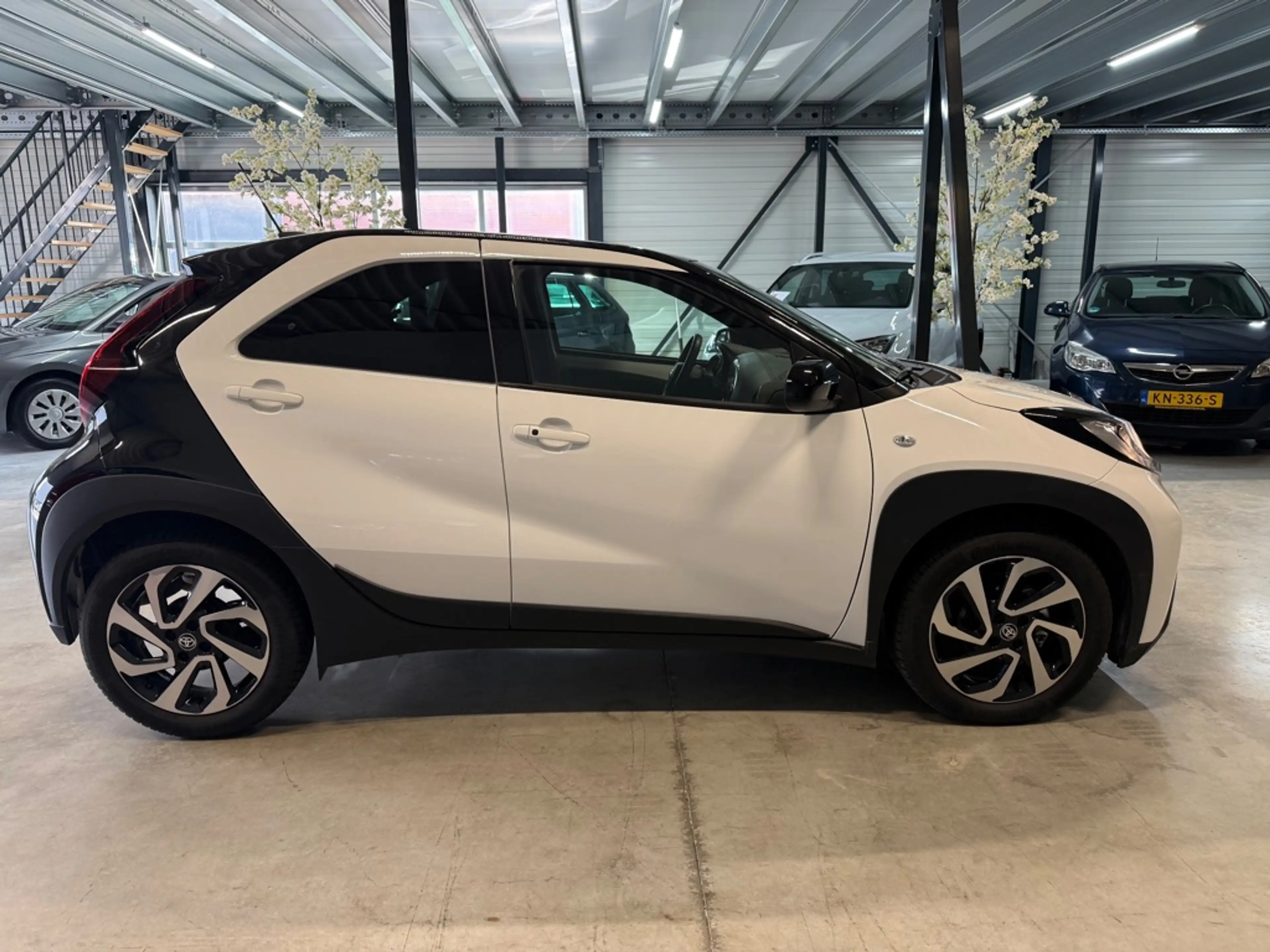Toyota Aygo X 1.0 VVT-i S-CVT Pulse automaat — photo 5