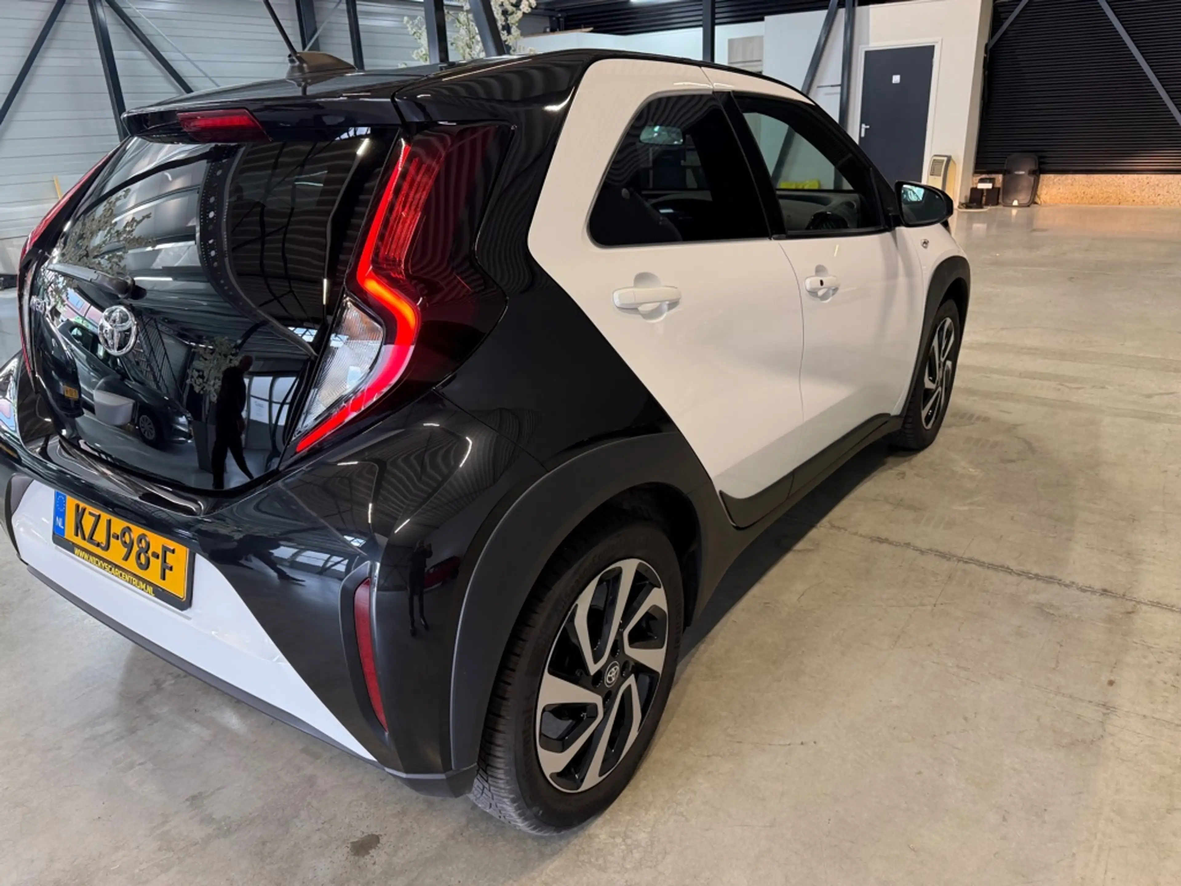Toyota Aygo X 1.0 VVT-i S-CVT Pulse automaat — photo 4