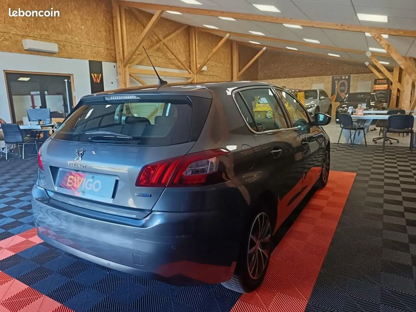 Peugeot 308 GENERATION-II 2.0 BLUEHDI 150 ALLURE BUSINESS EAT  Gris - 2