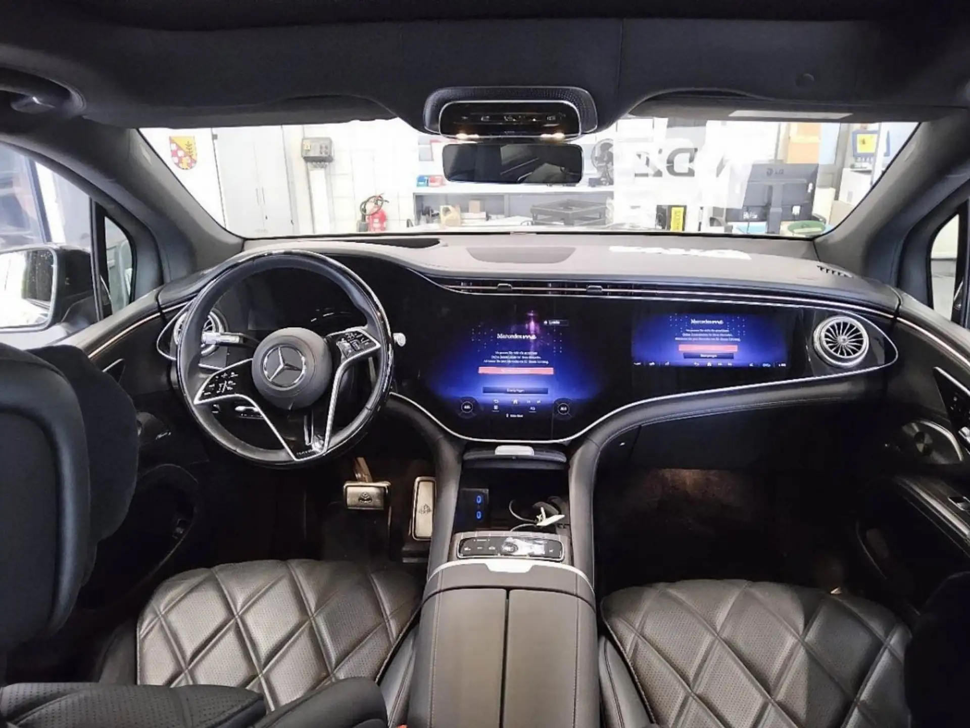 벤츠 EQS SUV EQS SUV 680 2024 실버 사진 8