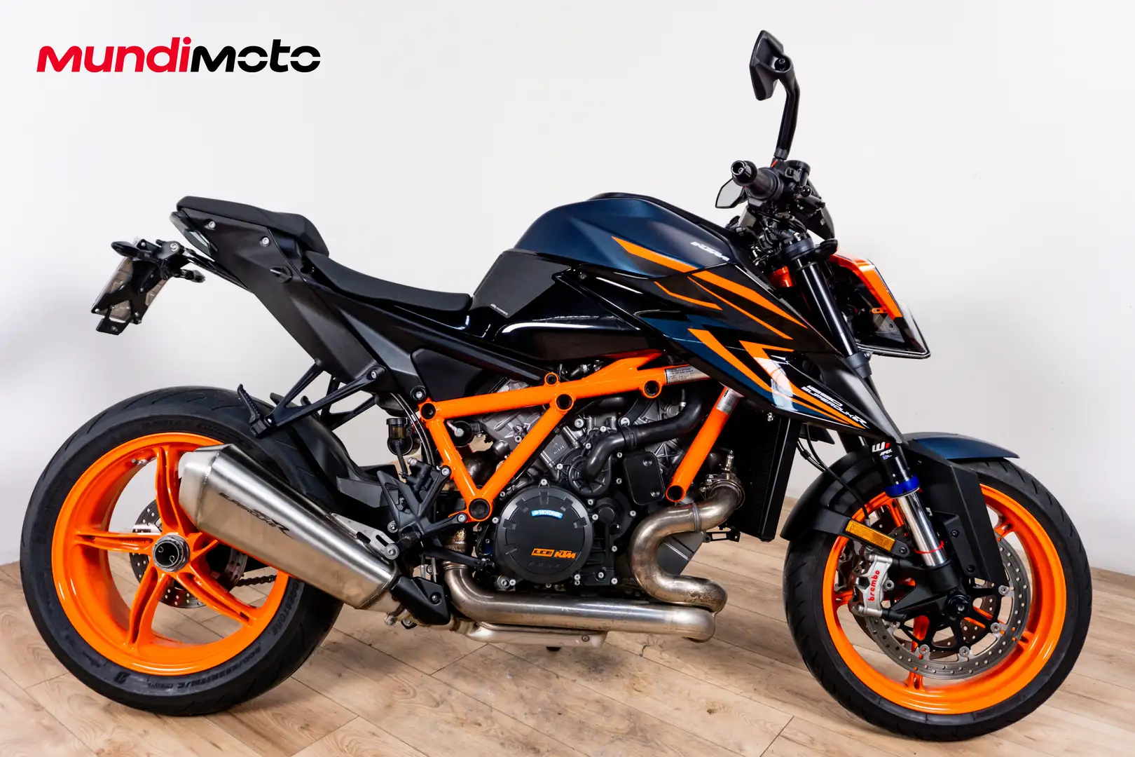 KTM 1290 Super Duke R - 1