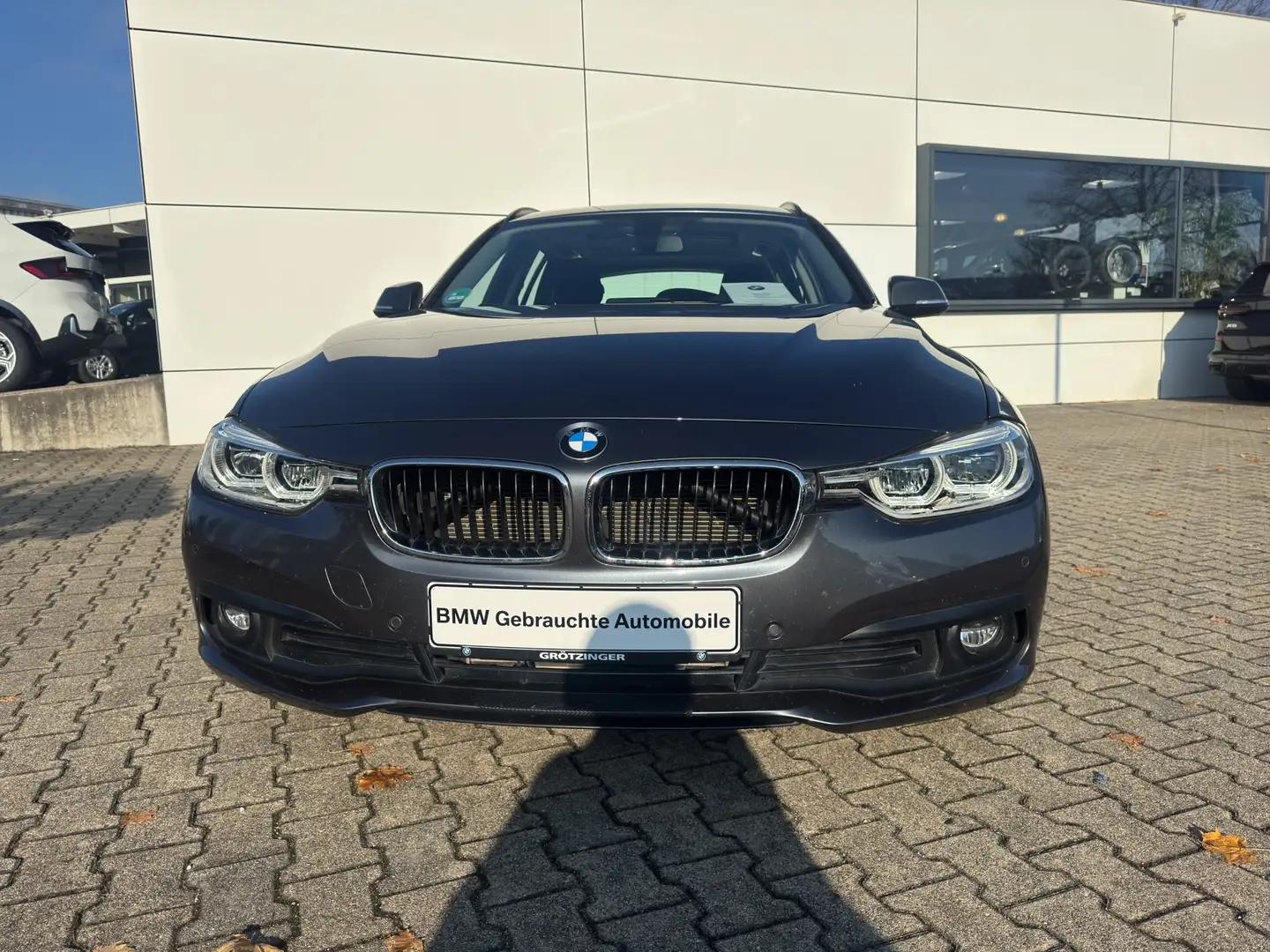 BMW 318 d Touring Grau - 2