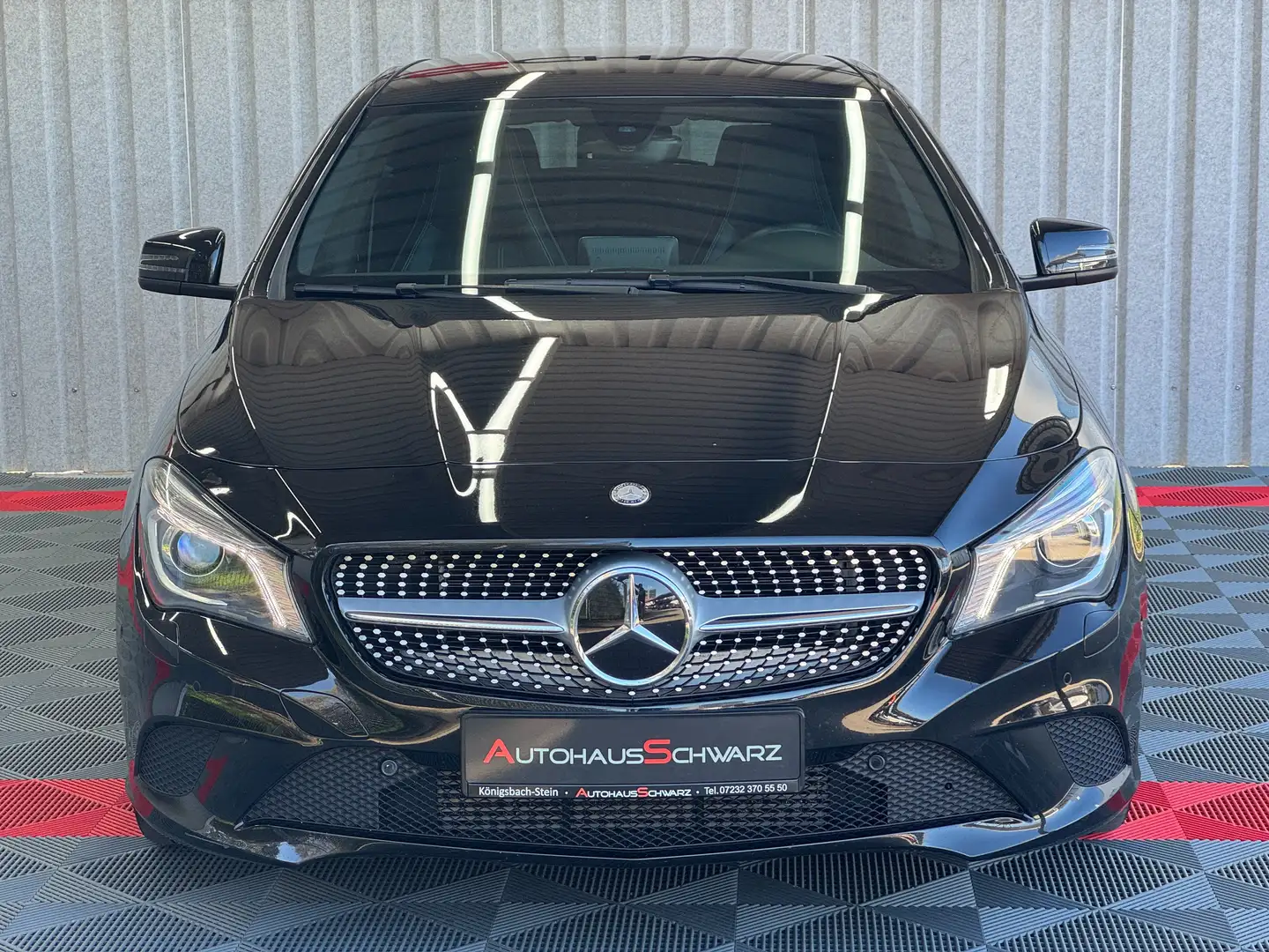 Mercedes-Benz CLA 180 CLA180 7G Urban Led T-Leder Distronic Navi Schwarz - 2