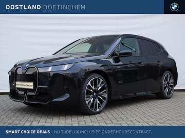 xDrive60 / Panoramadak Sky Lounge / Trekhaak / Bow