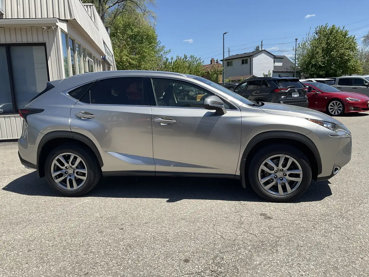 Lexus NX снимка Lexus NX
