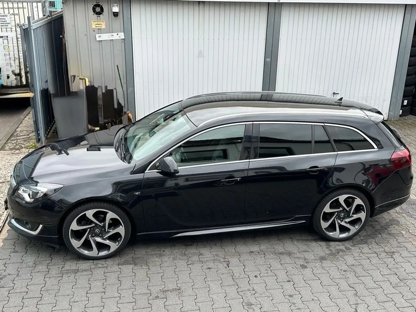 Opel Insignia Sports Tourer Innovation SPUR|XENON|TOTWINKEL Schwarz - 2